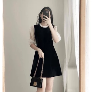 V01- dai váy 90cm Đầm(váy) tay lỡ phối tơ ánh nhũ chất chéo thái màu đen và đỏ (hàng có sẵn-kèm ảnh thật)