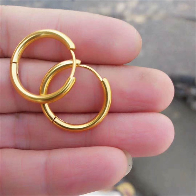 1 Khuyên Tai Tròn Đơn Giản Bằng Thép Không Gỉ Không Gây Dị Ứng