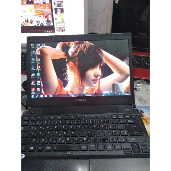 Màn hình laptop toshiba 13,3 inch 40pin led mỏng cho toshiba r730,r731 ...