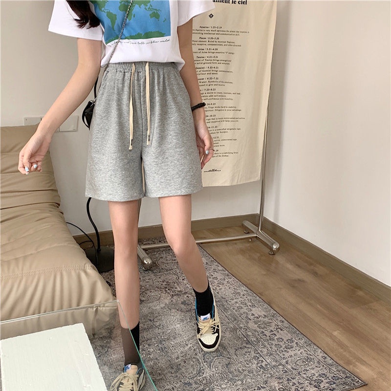 Quần Short Mùa Hè Mới Cao Cấp Màu Xám Chữ A Rời Chân Rộng Giải Trí Thể Thao Quần Short Thẳng