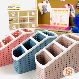 Khay Đựng Bút 4 Ngăn Việt Nhật Plastic 5696 – Hộp Nhựa Để Bàn Gọn Gàng Tiện Dụng – Cam Homeware