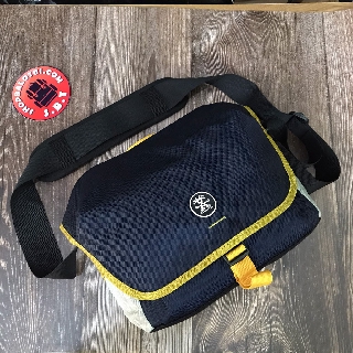 Túi đựng máy ảnh Crumpler Proper Roady 4500 Camera Bags đeo chéo có vách ngăn chống sốc tốt chất vải chống nước