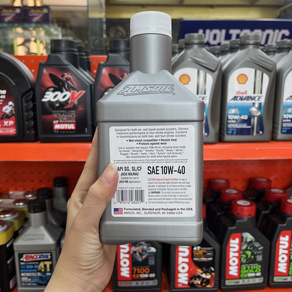 Nhớt Amsoil Scooter 4T 10W40 Cho Xe Tay Ga 946ML Tặng Láp Zeus Và Phễu
