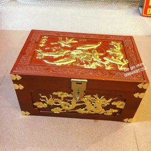 Tráp gỗ hương