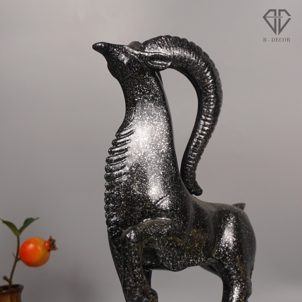 Tượng Dê vương quyền- decor phòng làm việc, phòng khách, quà tặng hợp phong thủy cho người sở hữu