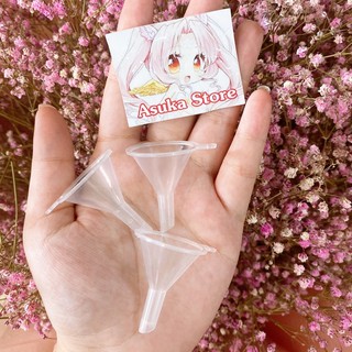 Phễu chiết mini- chiết mỹ phẩm du lịch, Dụng cụ
