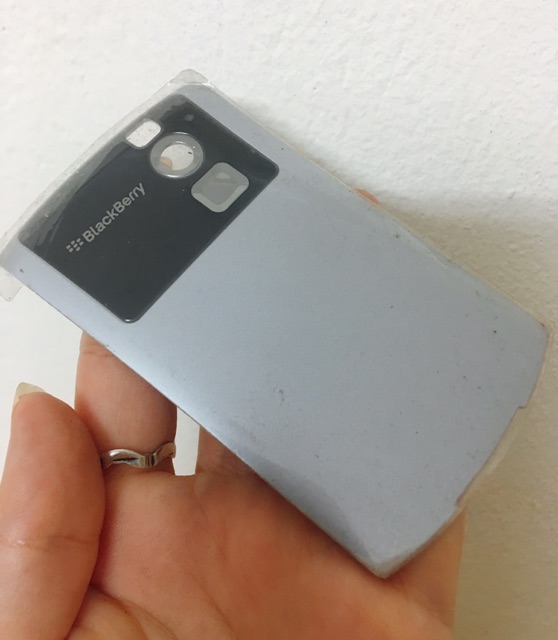 Nắp lưng điện thoại blackberry 8310 zin