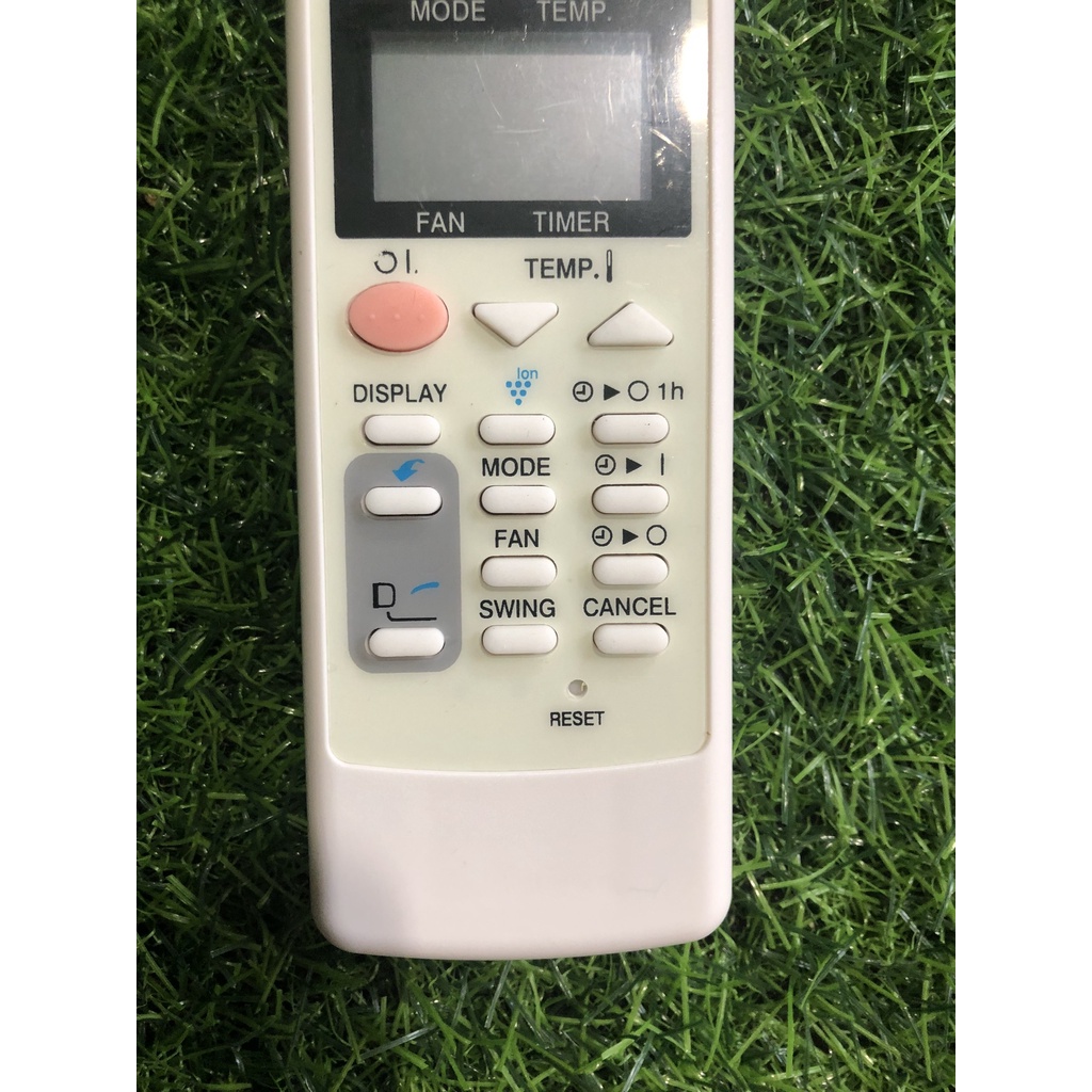Điều khiển điều hòa Sharp CRMC-A751JBEZ dòng 1 nút hồng bên trái - tặng kèm pin - Remote máy lạnh Sharp CR CRMC A751JBEZ