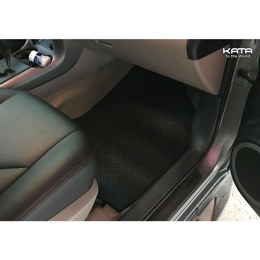 Thảm lót ô tô KATA cho xe Toyota RAV4 (2014 - 2017) - Khít với sàn, Chống trơn, Không mùi, Không ẩm mốc
