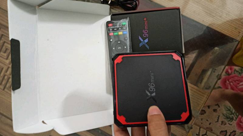 Mặt trước Android TV Box X96 Mini+