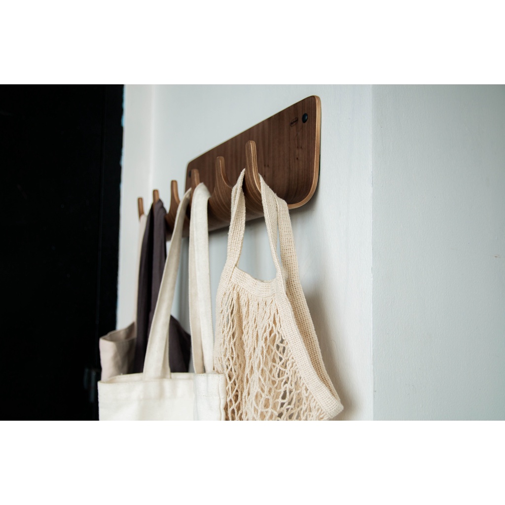 Ảnh Móc treo quần áo, nón bảo hiểm, Móc treo hành lang Gỗ uốn cong Plyconcept Sunset Wall Rack - Walnut 2