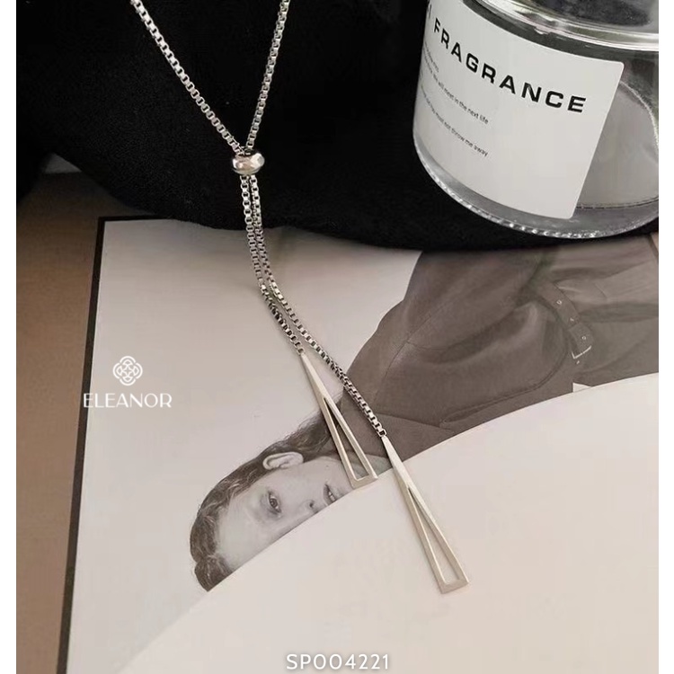 Dây chuyền nữ titan Eleanor Accessories mặt dây rút hình tam giác phụ kiện trang sức vòng cổ 3880