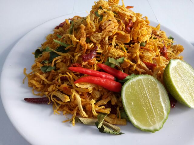 1kg khô gà xé cay lá chanh