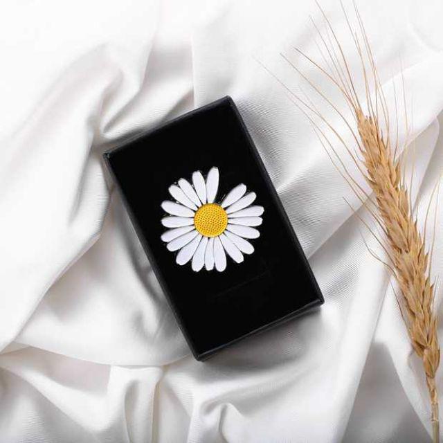 PEACEMINUSONE PMO DAISY SAFETY PIN（PEACEMINUSONE PMO DAISY