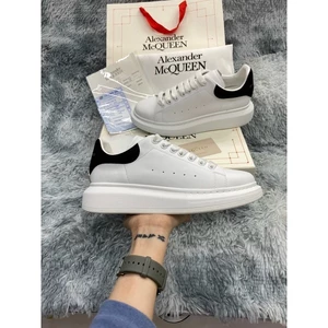 Giày thể thao sneakers M.C nam nữ trắng gót đen tăng chiều cao êm chân B 809