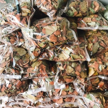 Lá tắm Dao đỏ 1 bịch 1kg tắm và xông cho phụ nữ sau sinh, chống hậu sản