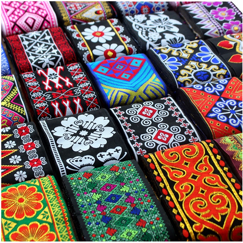 Vải Ren Thêu Họa Tiết Thổ Cẩm Chiều rộng 10cm Dài 5 Yards Dùng May ...
