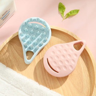 Bàn chải massage đầu silicon mềm mại giúp thư giãn da đầu 88280