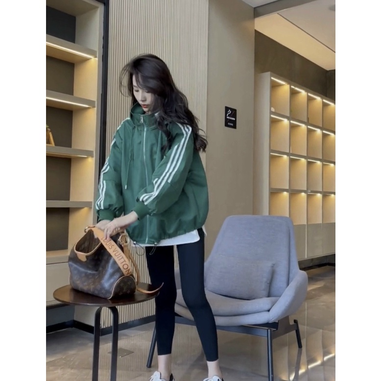 (HCM) ÁO KHOÁC DÙ THỂ THAO 3 SỌC TAY , THỜI TRANG CÁ TÍNH - HÀN QUỐC SANG CHẢNH , TÔN DÁNG HOTHIT CHO CÁC BẠN NỮ HIYU FA