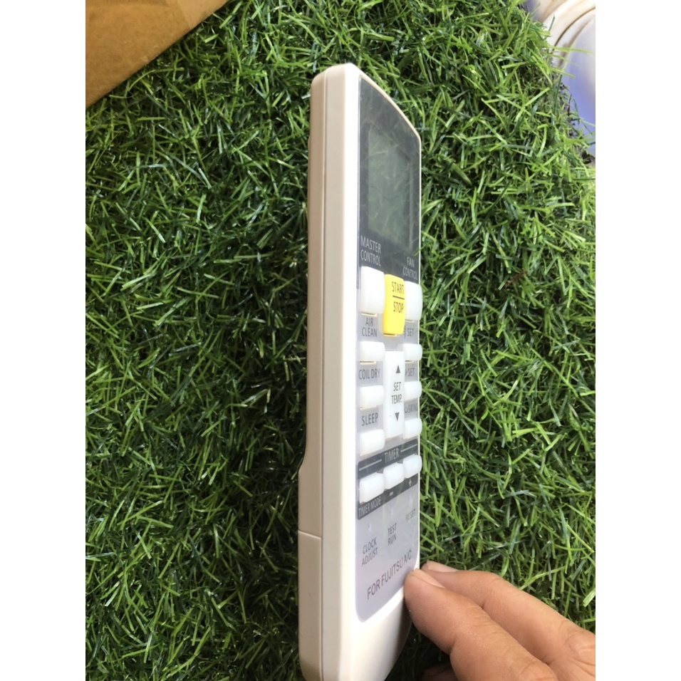 Điều khiển điều hòa Fujitsu AR-RAE2U nút vàng ở giữa - Tặng kèm pin -  Remote Fujitsu - Remote máy lạnh Fujitsu AR