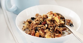 Ngũ cốc Nissin Premium Granola Nhật Bản 320g (3 loại)