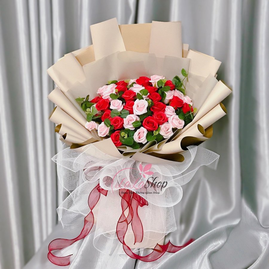 [Hỏa Tốc] Hình thật bó hoa hồng sáp thơm 40-50 bông làm quà tặng 8-3, 20-10 ý nghĩa, cánh hoa to đẹp lưu hương lâu Lala