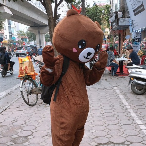 Mascot Gấu Brown giá rẻ nhất Việt Nam đầu to 45cm, mặt không nhái (Tặng áo  làm mát) - Ảnh thực tế | Shopee Việt Nam