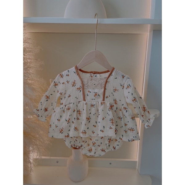 Váy Xô Muslin Cổ Ren Cao Cấp Cho Bé Gái 1-2 Tuổi