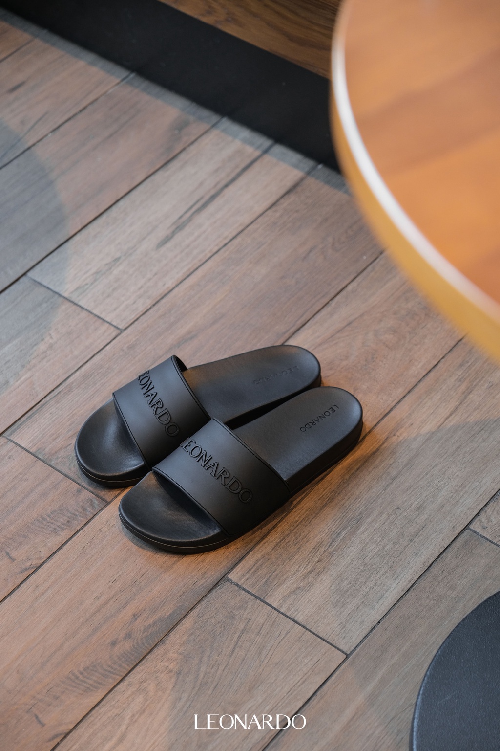 Mô tả Dép Cao Su Quai Ngang Nam Nữ Leo Rubber, Chất Liệu Đế Cao Su Cao Cấp, Thương Hiệu LEONARDO - 2