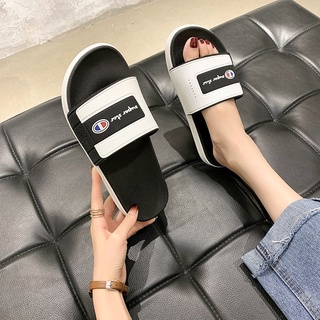 Dép lê logo đẹp xuất sắc Phong Cách Ulzzang