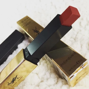 Son YSL sang trọng