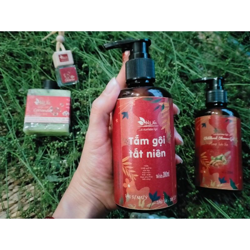 Tắm gội Tất niên 220ml - Tinh dầu Hà Na - Mềm Ẩm Da, khử mùi, xông tắm hiệu quả
