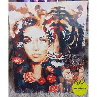 Tranh tô màu theo số hóa Madoca có khung 40x50cm chân dung cô gái bên hổ T2038