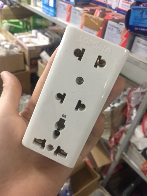 Ổ Cắm 3 Lỗ Chống Cháy Chịu Tải 2200W