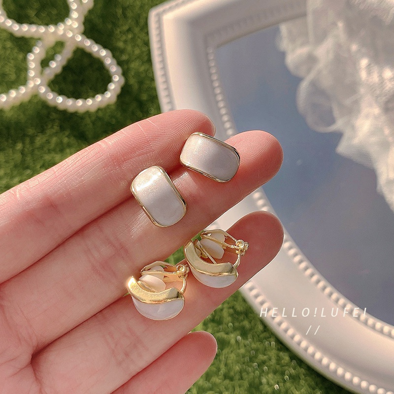Bông Tai Opal Trắng Phong Cách Cổ Điển Đơn Giản, Kẹp Tai Kim Bạc