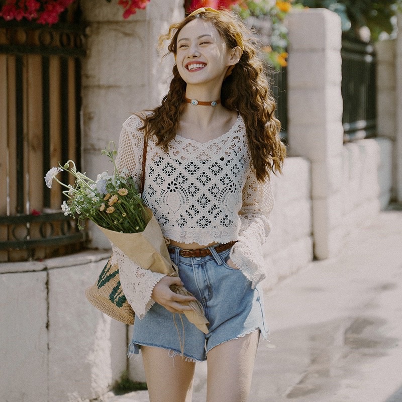 Áo Lưới Vintage Dài Tay Màu Be Sẵn Thời Trang Nữ