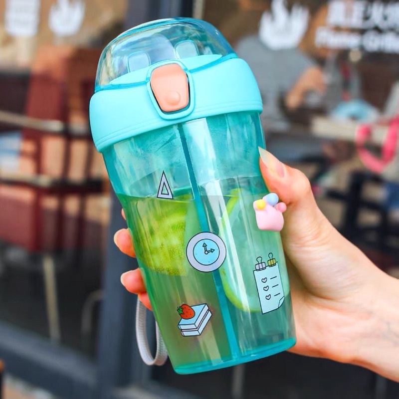 Bình nước 2 ngăn 430ml tặng kèm dán 3D và dây đeo