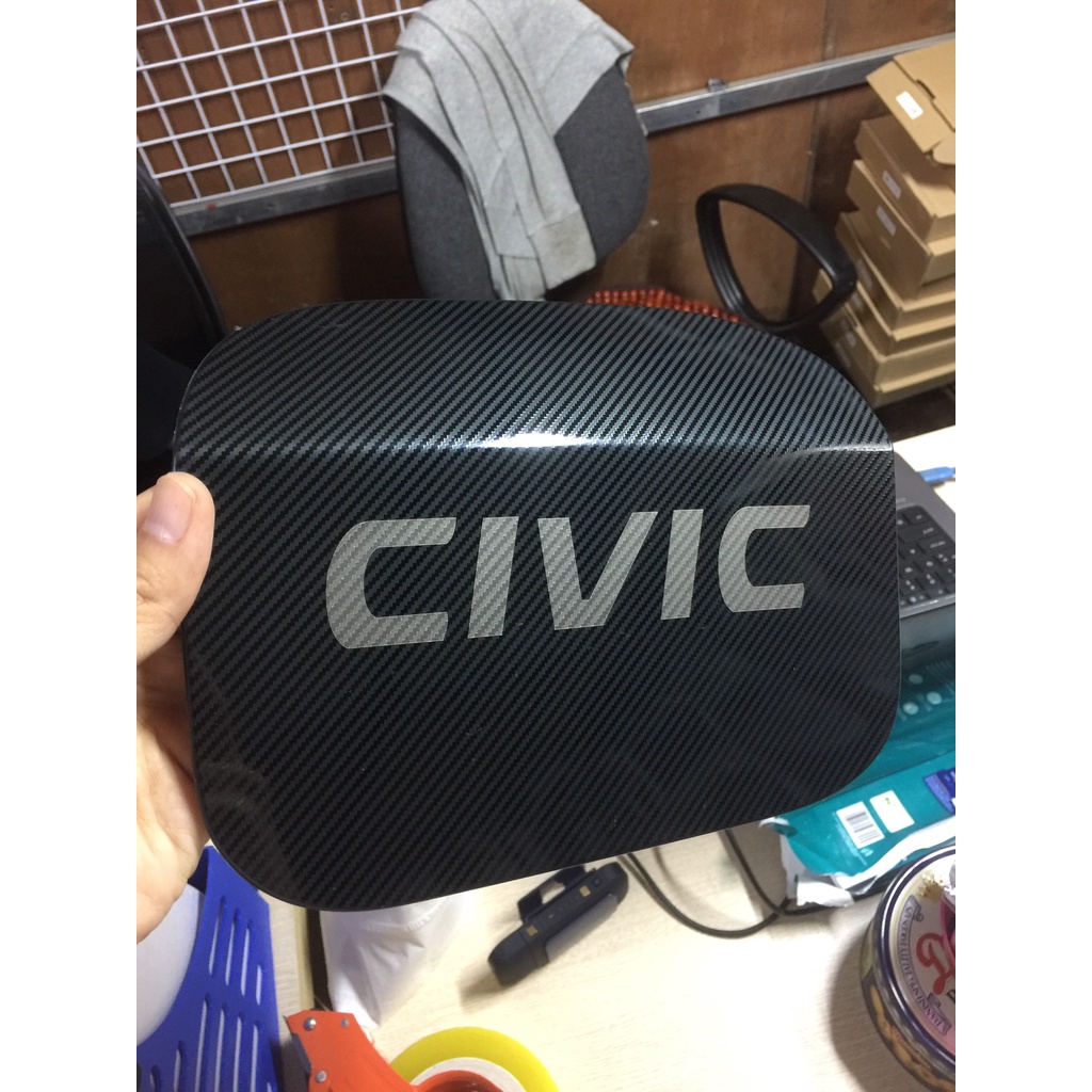 Ốp nắp bình xăng xe Honda Civic 2016-2021, Chất liệu Hợp Kim Carbon và titan cao cấp