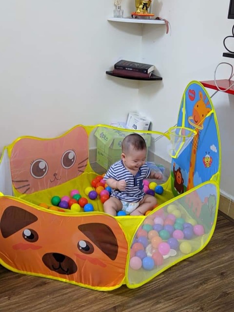 (XẢ KHO )Nhà bóng có khung bóng rổ năng động cho bé