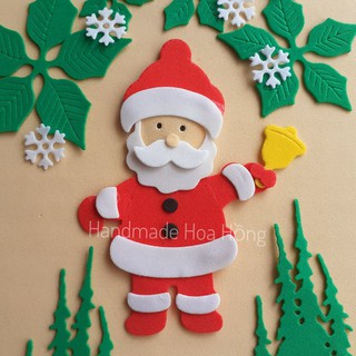 Bộ ảnh trang trí Noel mầm non sẽ khiến bạn bất ngờ và thích thú. Các đối tượng được thiết kế độc đáo, phù hợp cả với trẻ nhỏ và người lớn trong gia đình. Đừng bỏ qua cơ hội chiêm ngưỡng những thiết kế độc đáo, sáng tạo tạo nên bầu không khí Noel đặc biệt cho mầm non của bạn nhé!