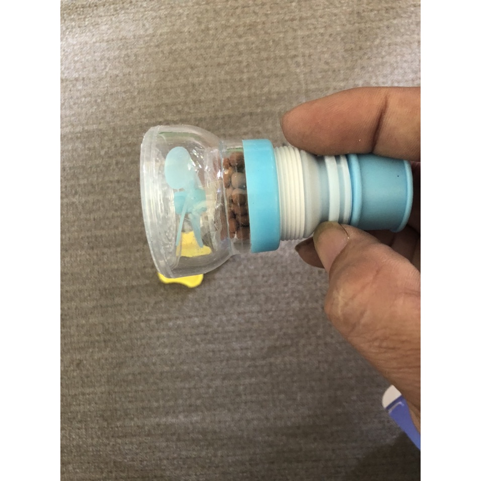 Đầu vòi lọc nước mini có thiết kế cánh quạt làm tăng áp lực nước và lọc sạch hơn rất tiện ích cho
