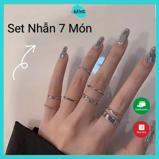 Women's Ring by Tiệm Trang Sức CoCo Mint