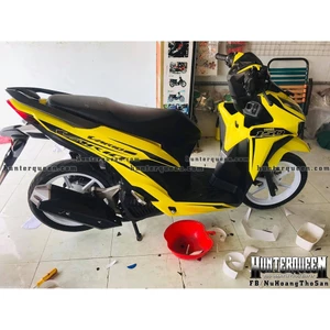 Tem rời xe Vario 2018. Đơn giản. Đen vàng. Dán xe màu vàng