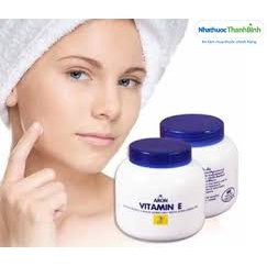 Kem Vitamin E Aron Dưỡng Ẩm Thái Lan Kem Nẻ Vitamin E Nắp Xanh Hũ 200gr