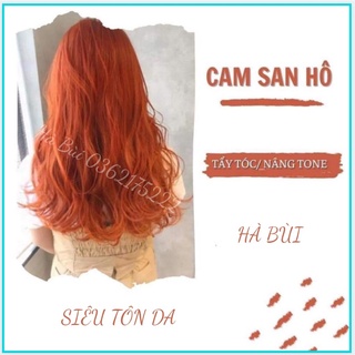 Đôi mắt của bạn sẽ đắm say trong khoảnh khắc lãng mạn của bức ảnh nàng mặt trời với mái tóc đỏ lửa tràn đầy sức sống và năng lượng. Hãy thưởng thức vẻ đẹp rực rỡ này và cảm nhận nguồn cảm hứng mới mẻ nó mang lại!