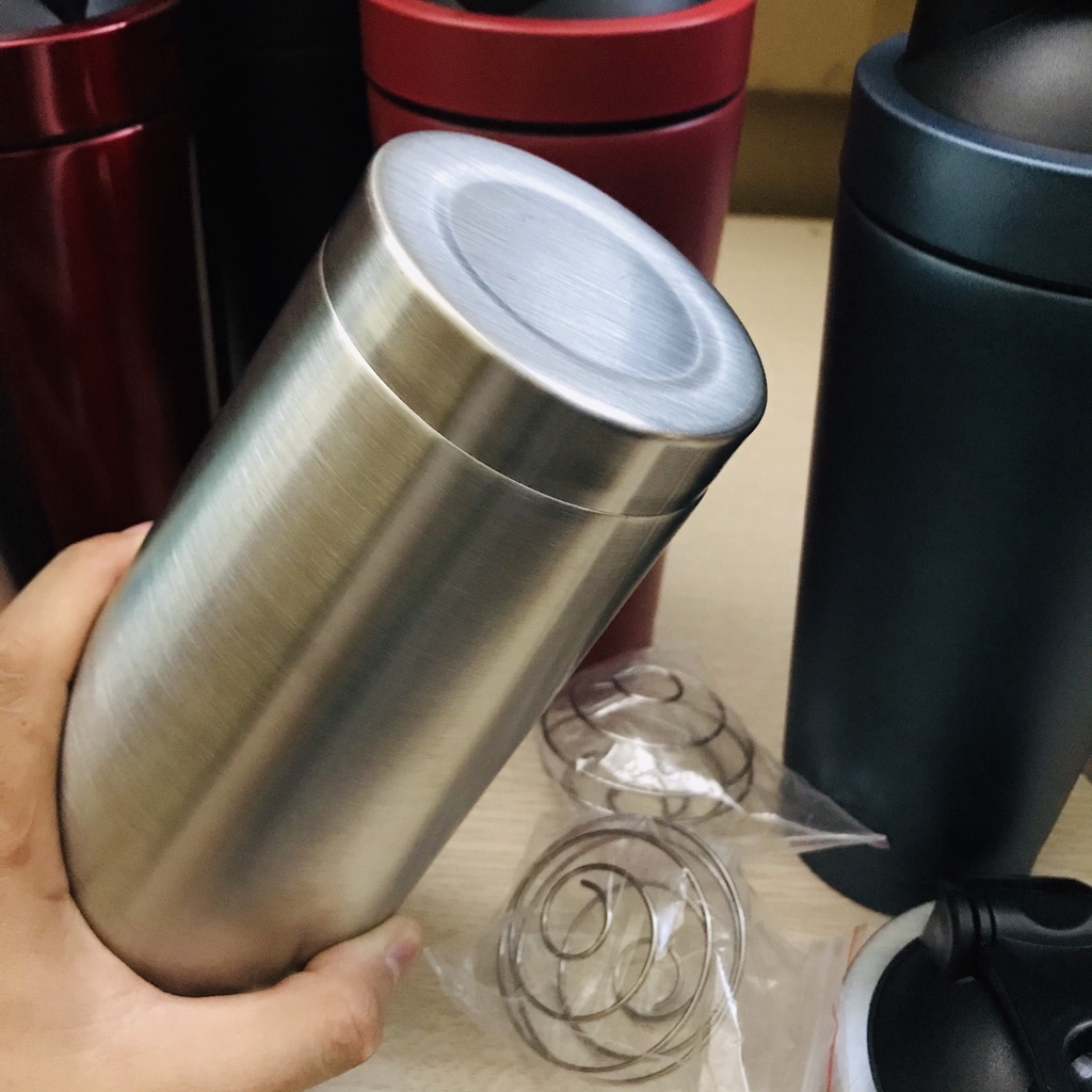 Ảnh Bình Lắc Shaker Đựng Nước Giữ Nhiệt Inox 800ml, Bình Tập Gym Thể Thao Chính Hãng Amalife Kèm Bóng Lò Xo Lắc 4