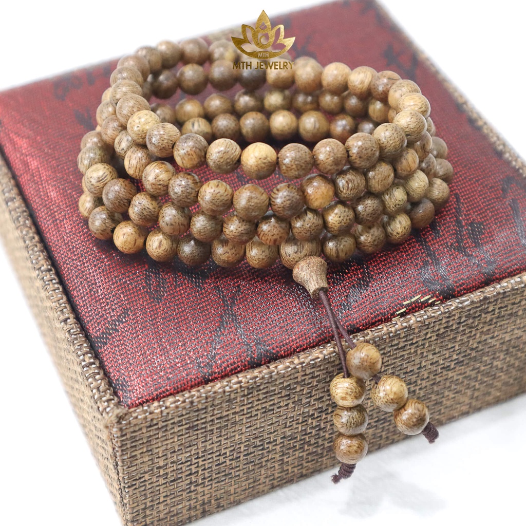 Ảnh Vòng Tay Trầm Hương MTH JEWELRY Đeo Tay Dạng Chuỗi Hạt 108 Size 6mm 2