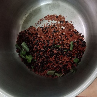 1kg TRÀ GẠO LỨC ĐẬU ĐEN XANH LÒNG LÁ DỨA THƠM RANG TAY