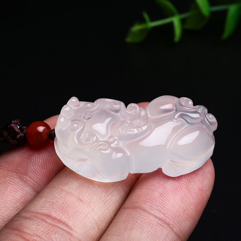 Mặt Dây Chuyền Đá Mã Não Trắng Xinh Xắn