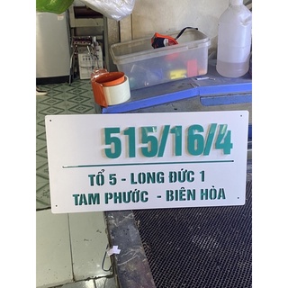 Bảng số nhà alu màu trắng sữa chữ xanh như hình